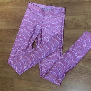 Modcloth lace print leggings